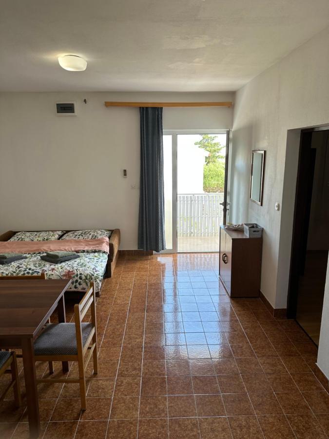 Apartmani Marko Novalja Exterior photo