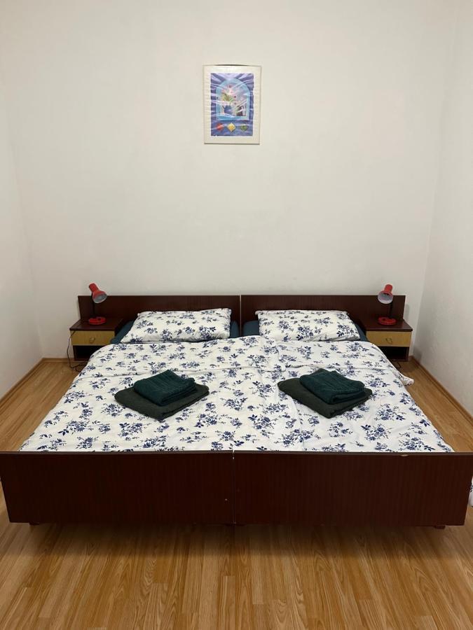 Apartmani Marko Novalja Exterior photo