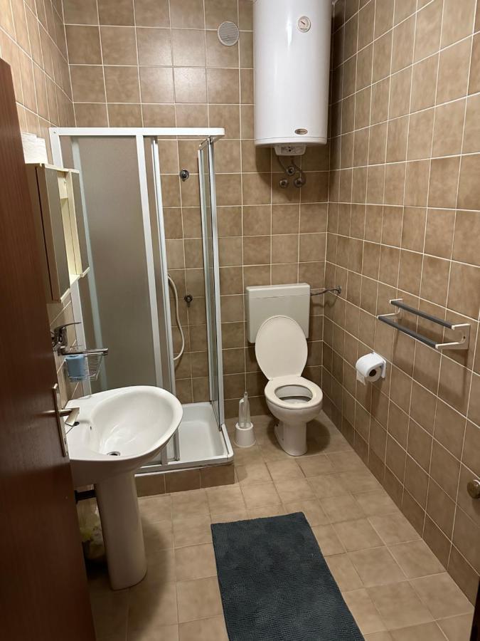 Apartmani Marko Novalja Exterior photo