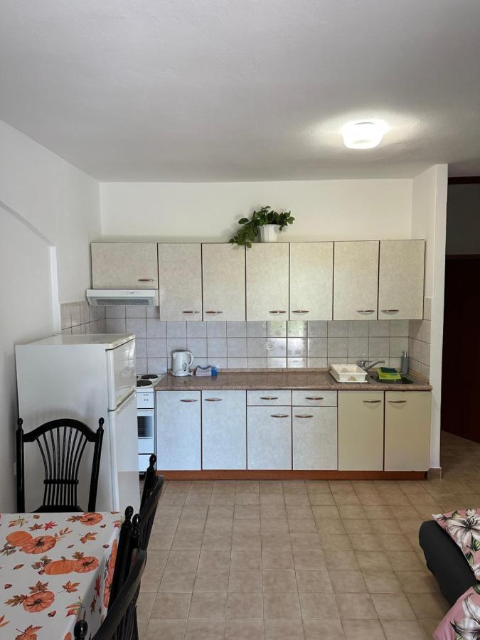 Apartmani Marko Novalja Exterior photo