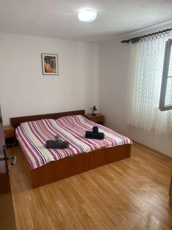 Apartmani Marko Novalja Exterior photo