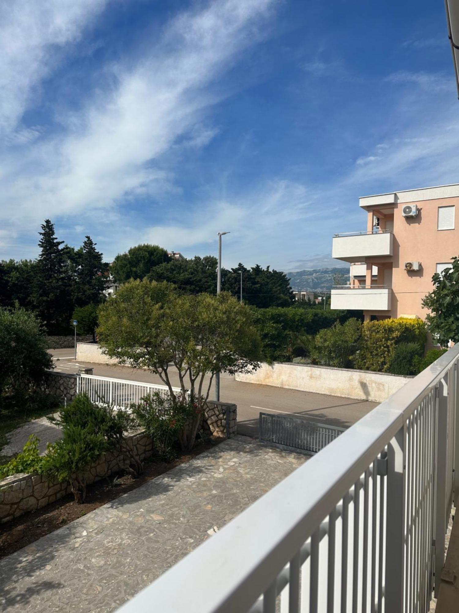 Apartmani Marko Novalja Exterior photo