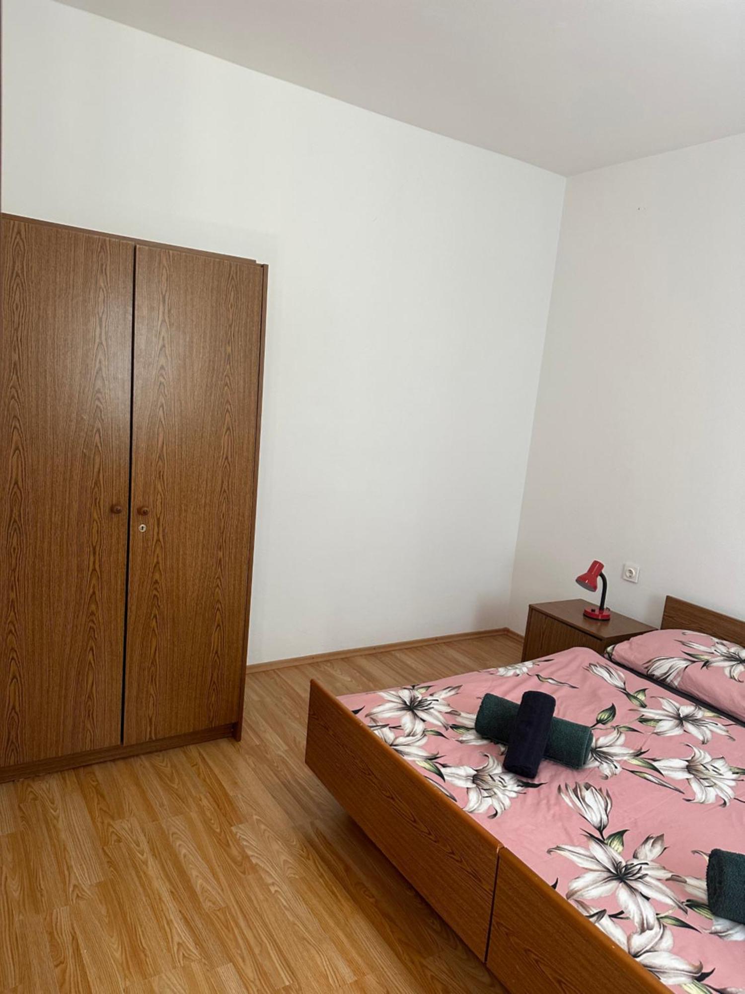 Apartmani Marko Novalja Exterior photo